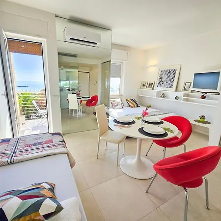 Palace Prima Fila Mare Apartman *